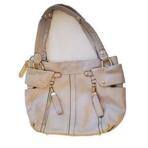 B Makowsky Women's Handbag Beige Soft Leather 11. 5" tall 16" wide Purse Tote
